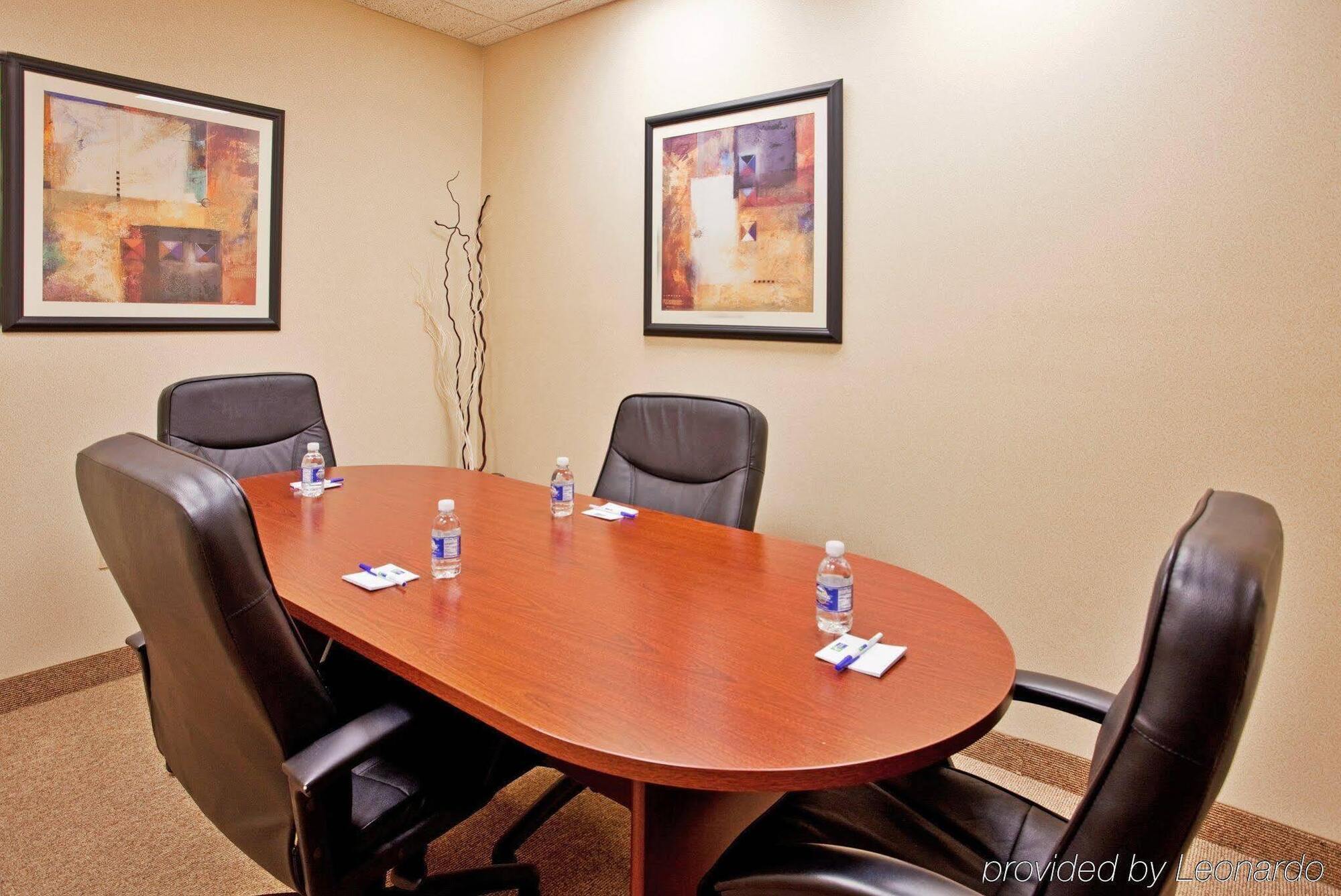Holiday Inn Express Hotel & Suites Farmington, An Ihg Hotel Exteriér fotografie