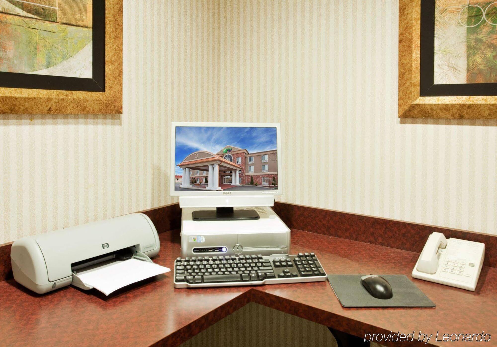 Holiday Inn Express Hotel & Suites Farmington, An Ihg Hotel Exteriér fotografie